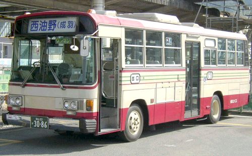 �܂��A�N�Z�X�o�X